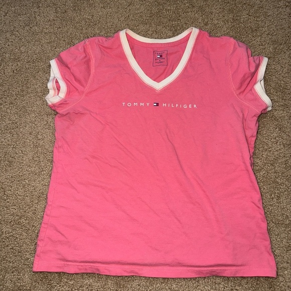 Tommy Hilfiger Tee - Picture 1 of 4